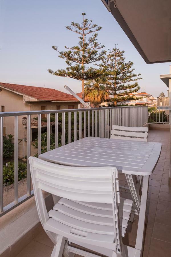 Attico Bellavista Villa Marina di Ragusa Bagian luar foto
